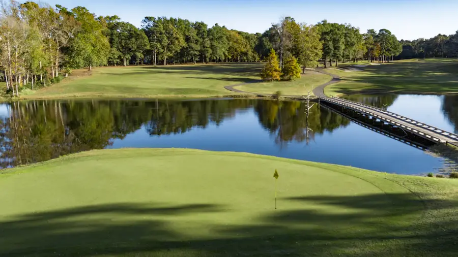 Arcadian Shores golf course