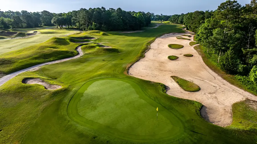Barefoot - Dye golf course