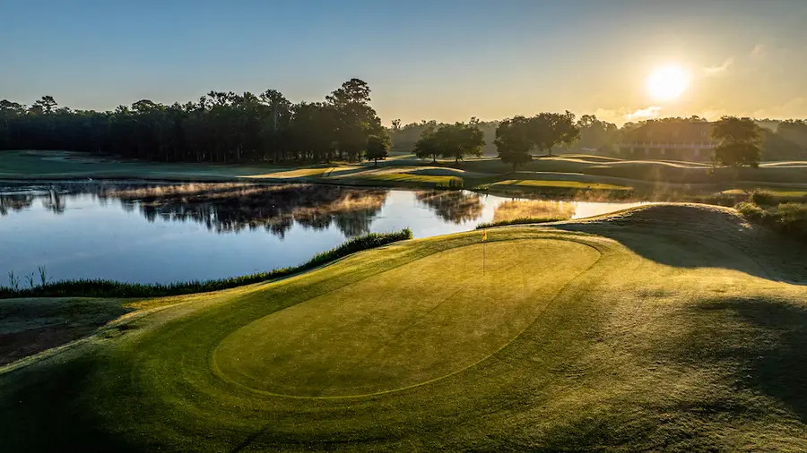 Barefoot - Love golf course