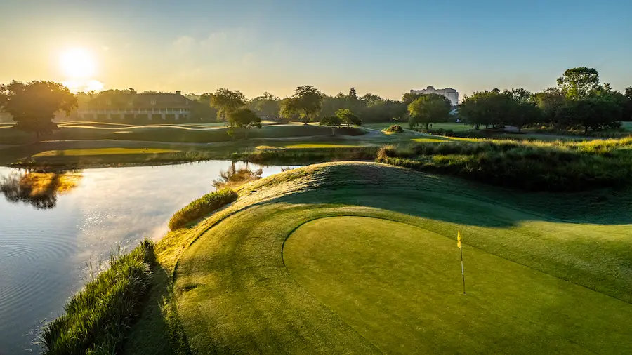 Barefoot - Love golf course