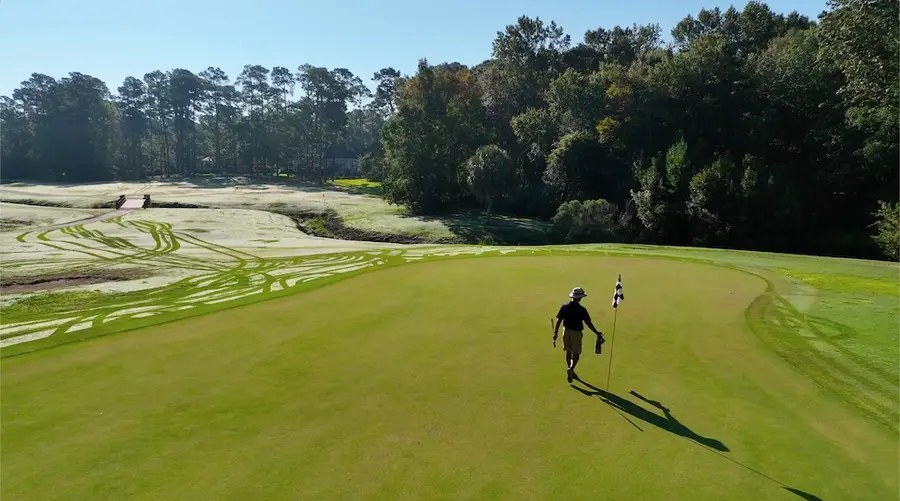 Lion's Paw golf course