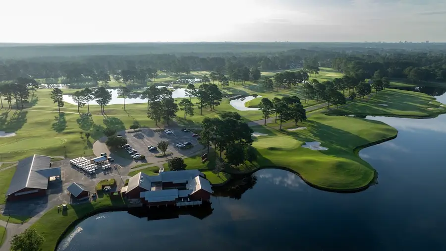 Man o' War Golf Club golf course