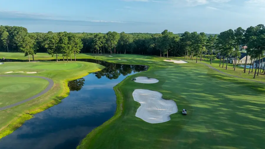 Man o' War Golf Club golf course