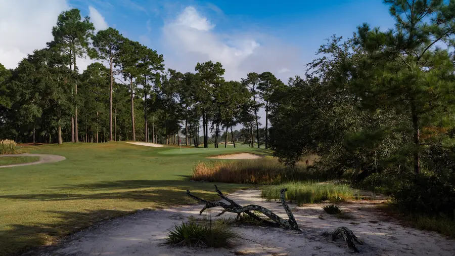 Pearl Golf Links golf course