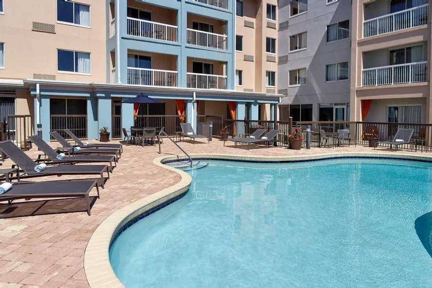 Courtyard Broadway
