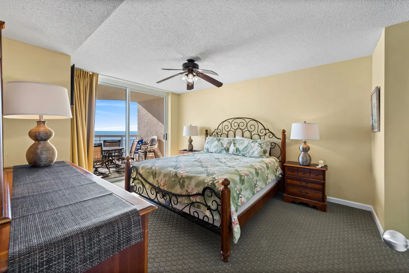 Crescent Shores