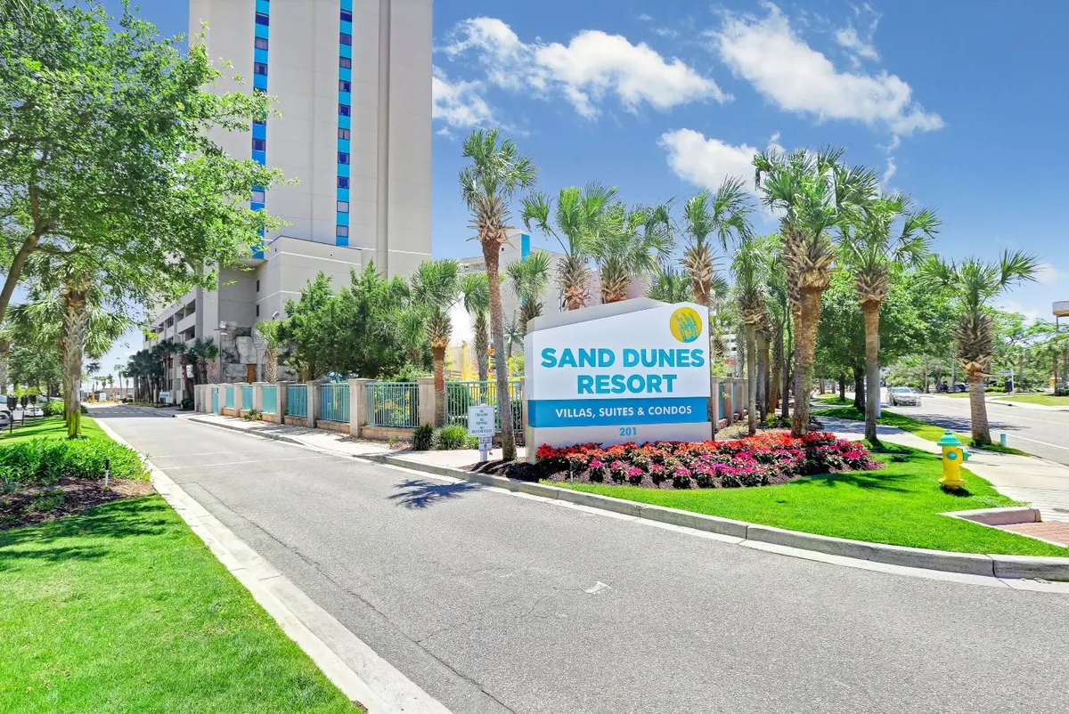 Sand Dunes Resort